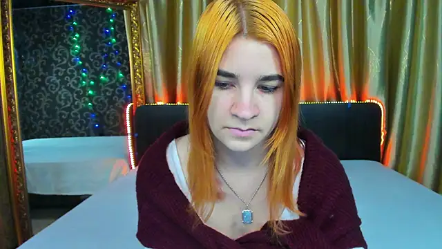  Polly Love  online show from 12.11.24