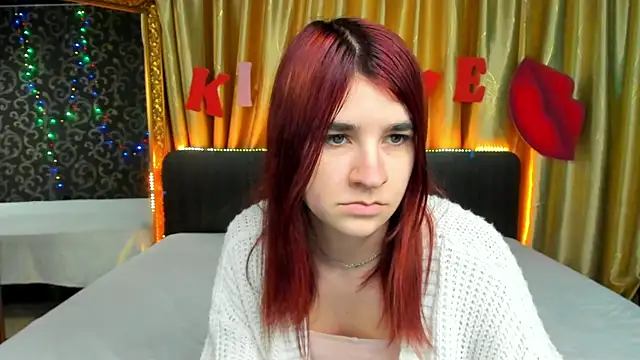  Polly Love  online show from 02.14.25