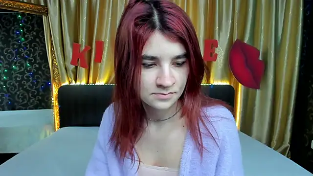  Polly Love  online show from 02.19.25