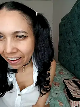 KimPielCanela online show from 02.21.25