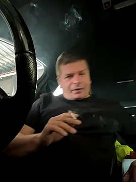 Snapshot of Dan_NFS chatting on 09.29.25 Dan NFS online show from 09.29.25