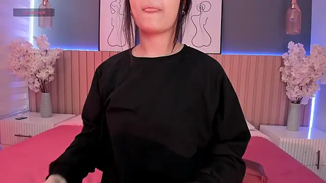 Megan mooree  online show from 02.07.25