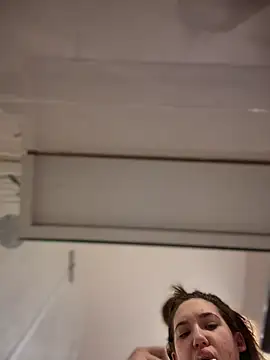 Holly Molii online show from 03.16.25