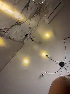 Holly Molii online show from 03.19.26