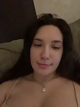 Snapshot of Holly_Molii chatting on 07.15.26 Holly Molii online show from 07.15.26