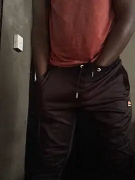 Snapshot of zuko09 chatting on 11.20.25 zuko09 online show from 11.20.25