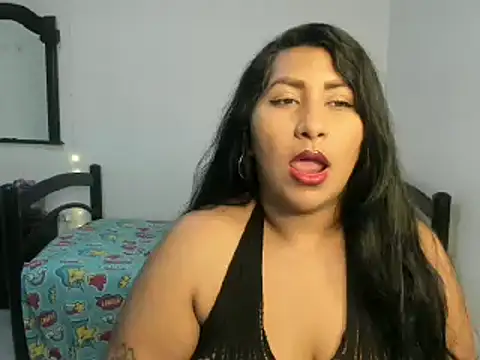 Snapshot of nikol_sexy39 chatting on 12.05.24 nikol sexy39 online show from 12.05.24