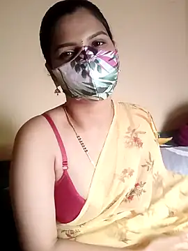 Snapshot of yourtamilcouple chatting on 12.02.24 yourtamilcouple online show from 12.02.24