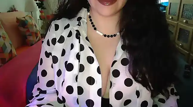 Snapshot of CronacaErotica chatting on 02.27.25 CronacaErotica online show from 02.27.25