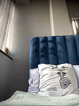 Curveysinaa online show from 02.06.25