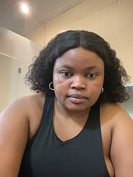 Curveysinaa online show from 02.20.25