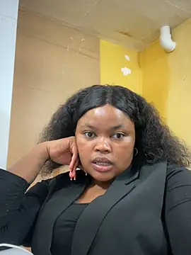 Curveysinaa online show from 03.04.25