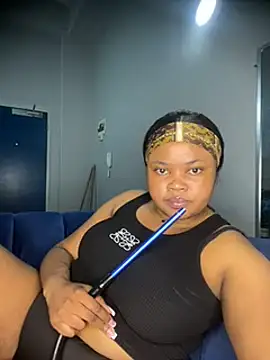 Curveysinaa online show from 03.22.25