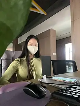 Snapshot of Claire_xixi1 chatting on 03.19.25 Claire xixi1 online show from 03.19.25