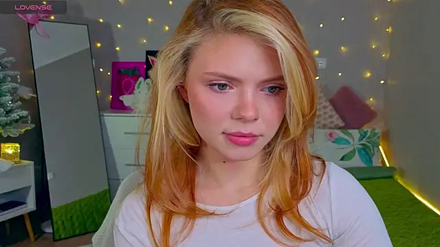 Red  Candy online show from 12.17.25