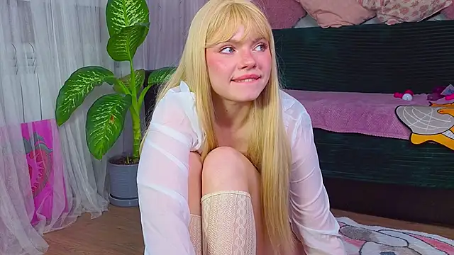 Red  Candy online show from 04.22.26