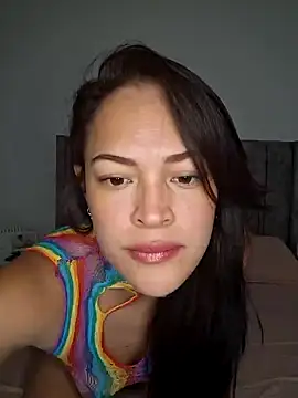 Snapshot of Sara_P10 chatting on 02.08.25 Sara P10 online show from 02.08.25