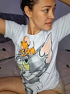 Snapshot of Sara_P10 chatting on 03.15.25 Sara P10 online show from 03.15.25