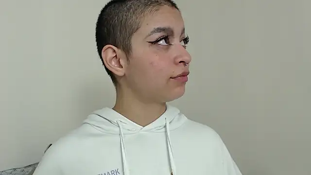 Bitsy Messy online show from 01.04.25