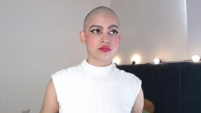 Bitsy Messy online show from 01.14.25