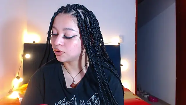 Snapshot of Bitsy_Messy chatting on 07.03.26 Bitsy Messy online show from 07.03.26