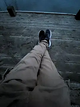 Snapshot of leloupblanc5304 chatting on 02.20.25 leloupblanc5304 online show from 02.20.25