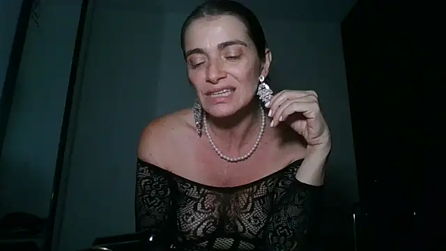 Snapshot of Liloo8923 chatting on 12.06.24 Liloo8923 online show from 12.06.24