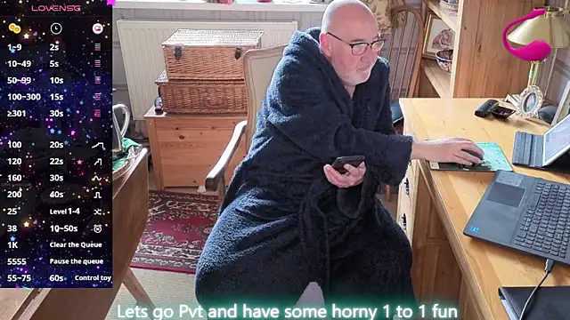 Adamdaddybear online show from 04.20.26