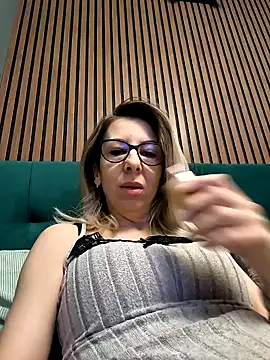 SukyGirl online show from 02.06.25