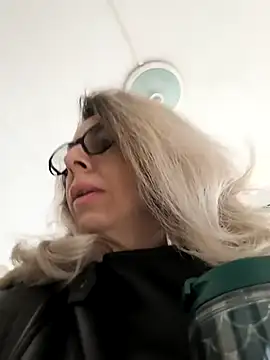 SukyGirl online show from 02.28.25