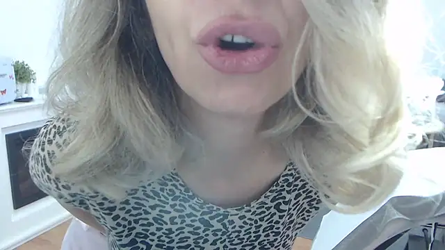 SukyGirl online show from 03.07.25