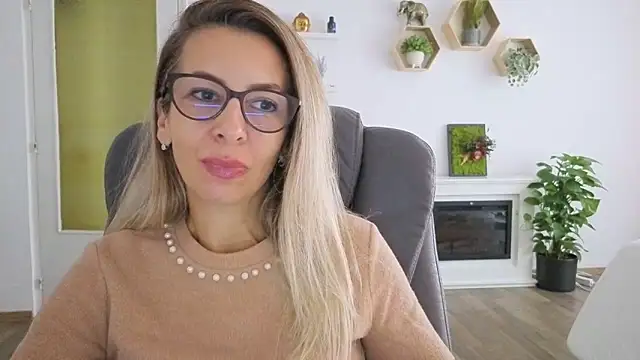 SukyGirl online show from 09.11.25