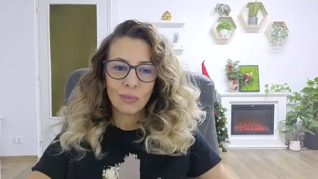 SukyGirl online show from 12.02.25