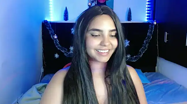 Snapshot of Miapeyton chatting on 12.04.24 Miapeyton online show from 12.04.24