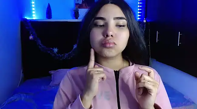 Snapshot of Miapeyton chatting on 12.23.24 Miapeyton online show from 12.23.24