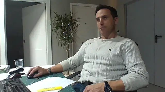 Lucas   81 online show from 12.17.25