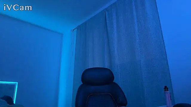 Snapshot of Naitsirc- chatting on 09.20.25 Naitsirc- online show from 09.20.25