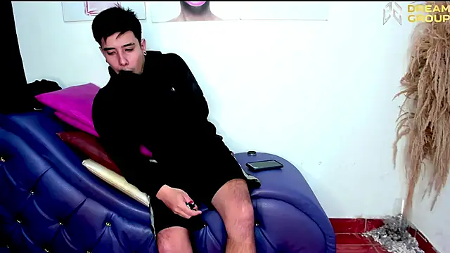 Snapshot of Yourslust_ chatting on 09.23.25 Yourslust online show from 09.23.25