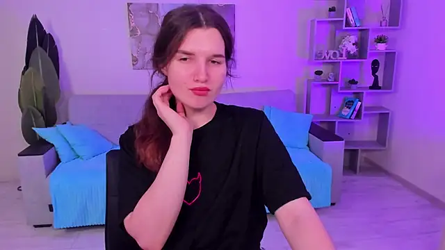 BonneyLove online show from 12.02.24