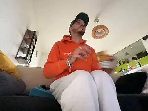 Rebeu313 online show from 01.03.25