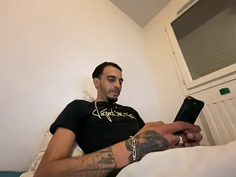 Rebeu313 online show from 10.11.25