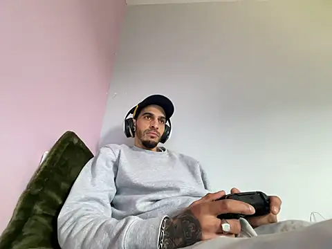 Rebeu313 online show from 02.23.26