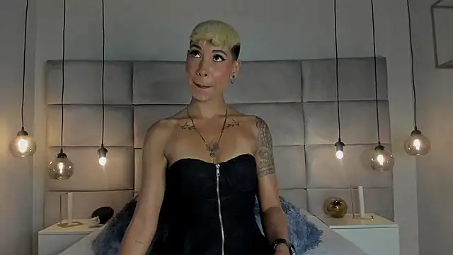 MiaMorgan  online show from 01.26.25