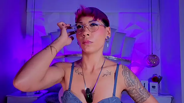 MiaMorgan  online show from 09.15.25