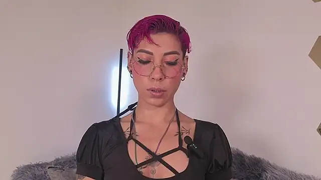 MiaMorgan  online show from 11.24.25