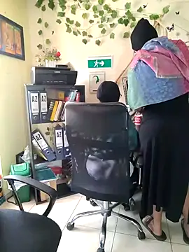 Snapshot of NAJWA-ARAB chatting on 01.08.25 NAJWA-ARAB online show from 01.08.25