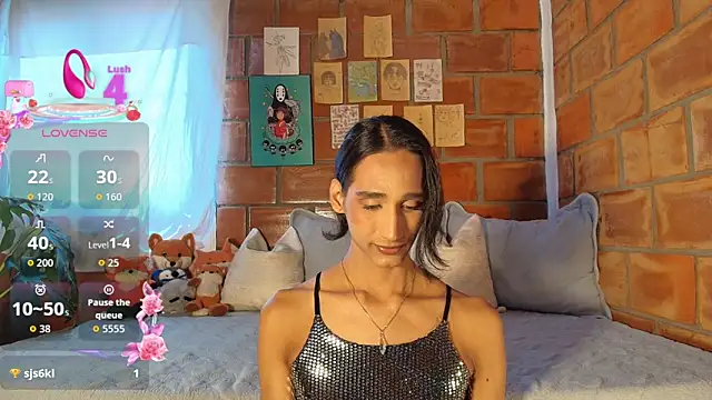 Snapshot of skyyfoxpraga chatting on 06.22.26 skyyfoxpraga online show from 06.22.26