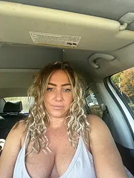 sunshinekisses online show from 10.14.25