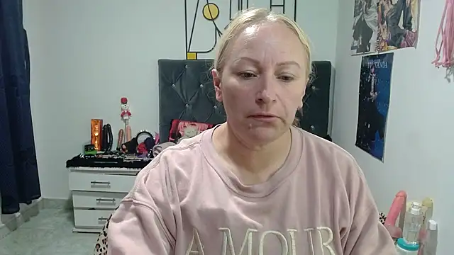 emperabigbootybigass online show from 05.15.26