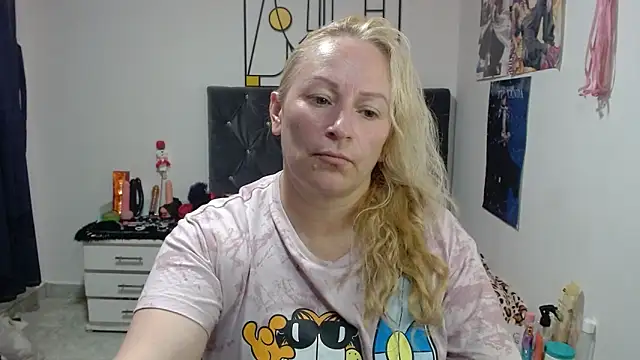 emperabigbootybigass online show from 05.21.26